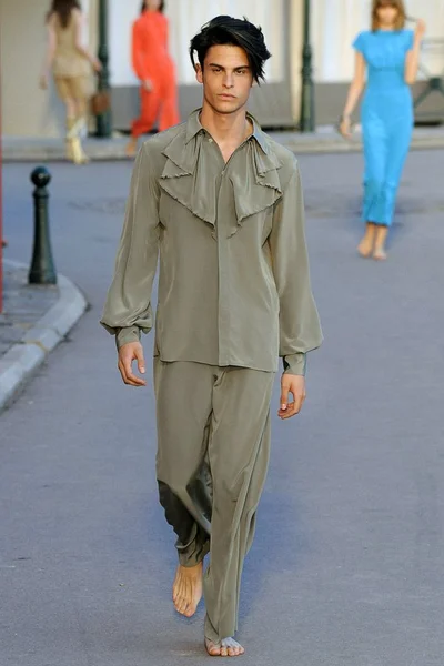 Look 62